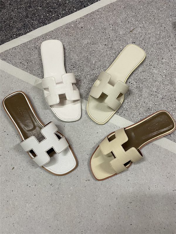 H Slipper