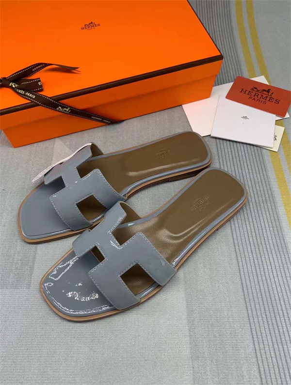 H Slipper