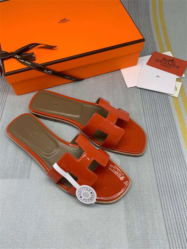 H Slipper