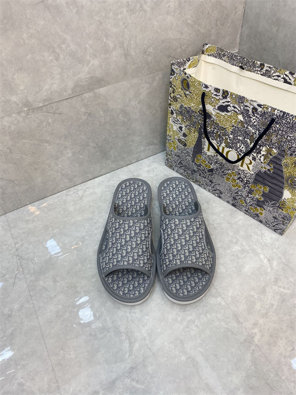 Dr Slipper
