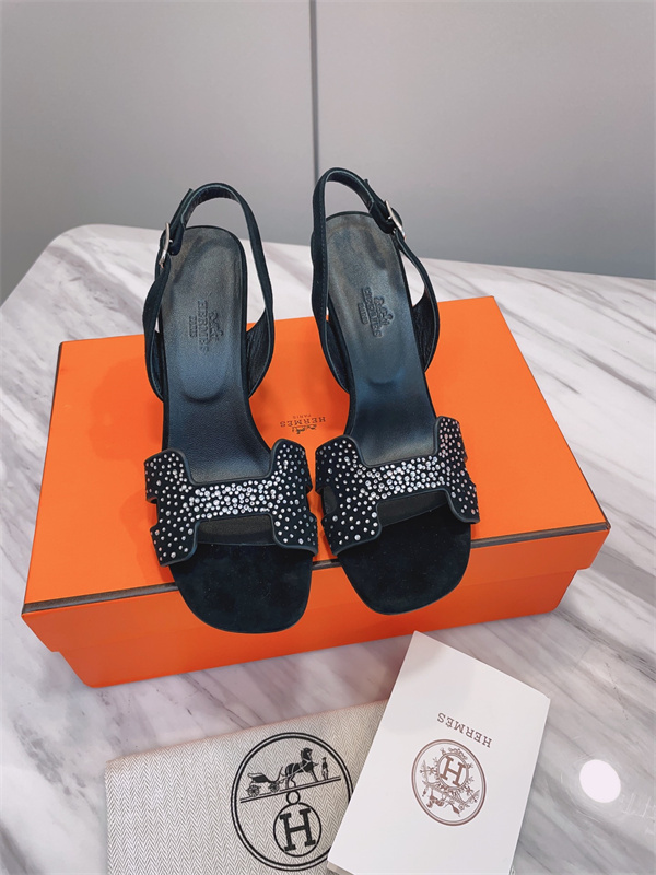 H Sandals